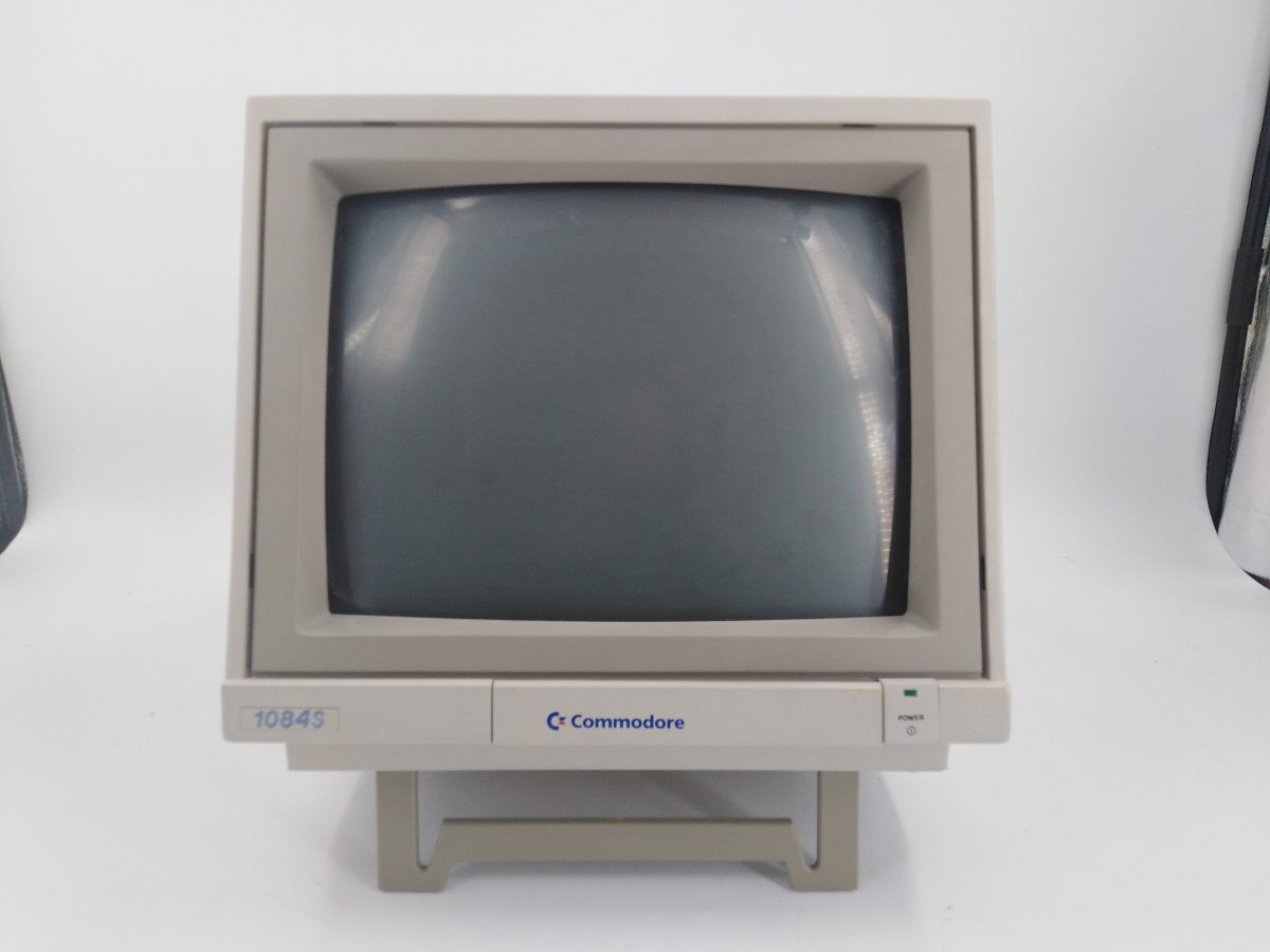 HomeComputerMuseum - Commodore 1084S-P Monitor